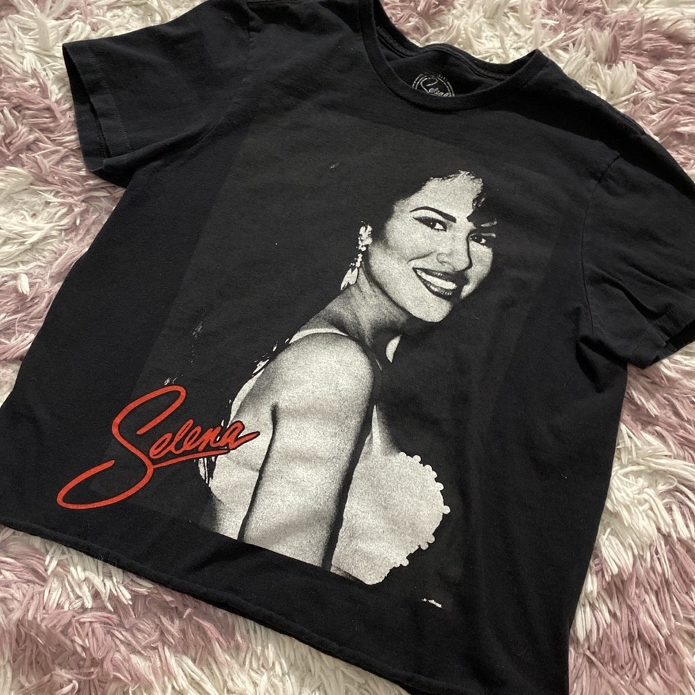 Selena T-shirt